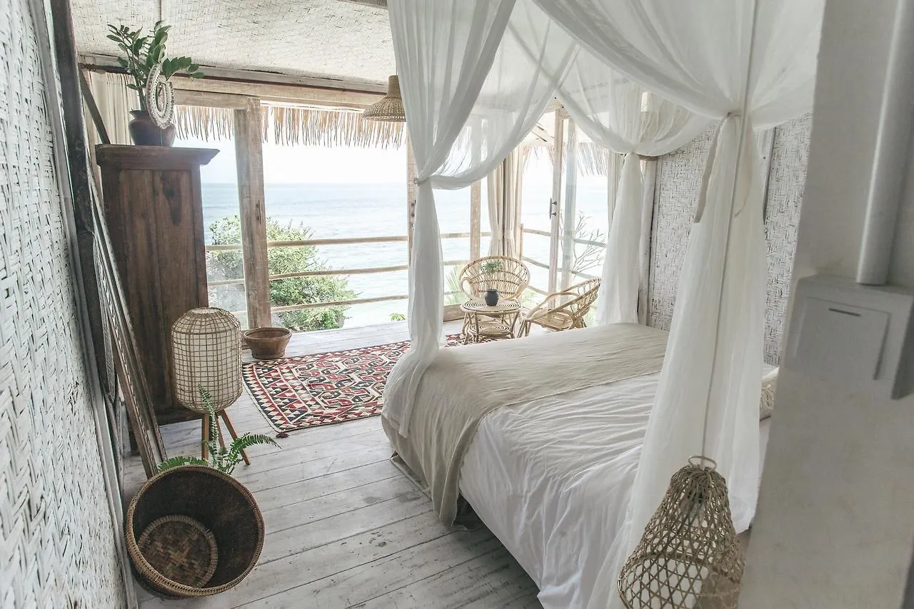 מלון Uluwatu Dreamsea Bali 3*,